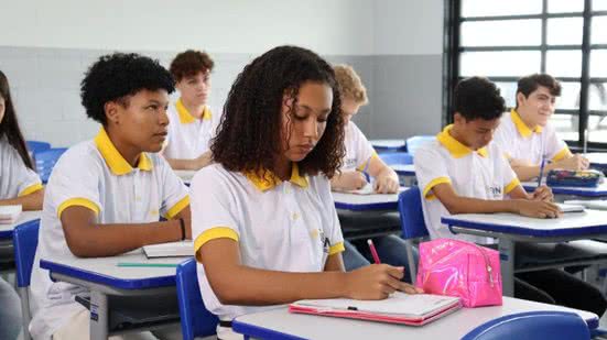 A nova lei traz mudanças significativas na progressão e remuneração dos servidores administrativos da educação no Rio Grande do Norte. - Divulgação