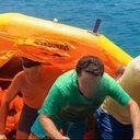 Quatro pescadores da cidade de Touros foram resgatados após sua embarcação afundar em alto-mar, passando horas à deriva. - Reprodução: Icém Caraúbas