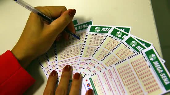 Mega-Sena sorteia R$ 27 milhões neste sábado (11); saiba como concorrer