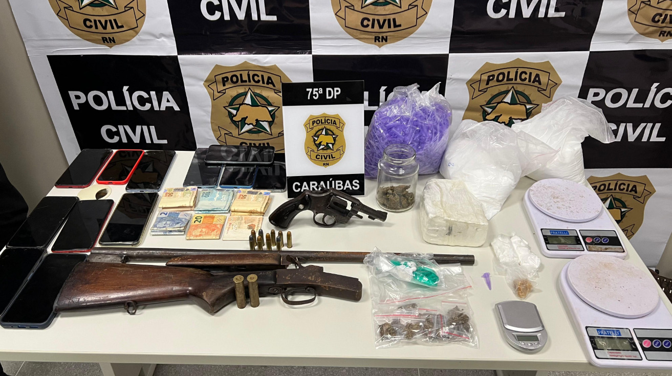 Itens apreendidos pelos policiais durante a operação. Foto: Divulgação/Polícia Civil do RN