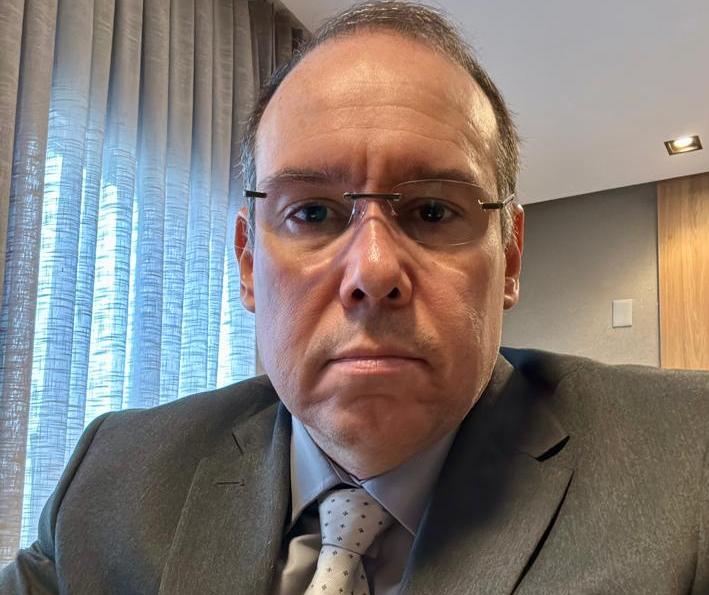 Advogado Arsênio Pimentel 