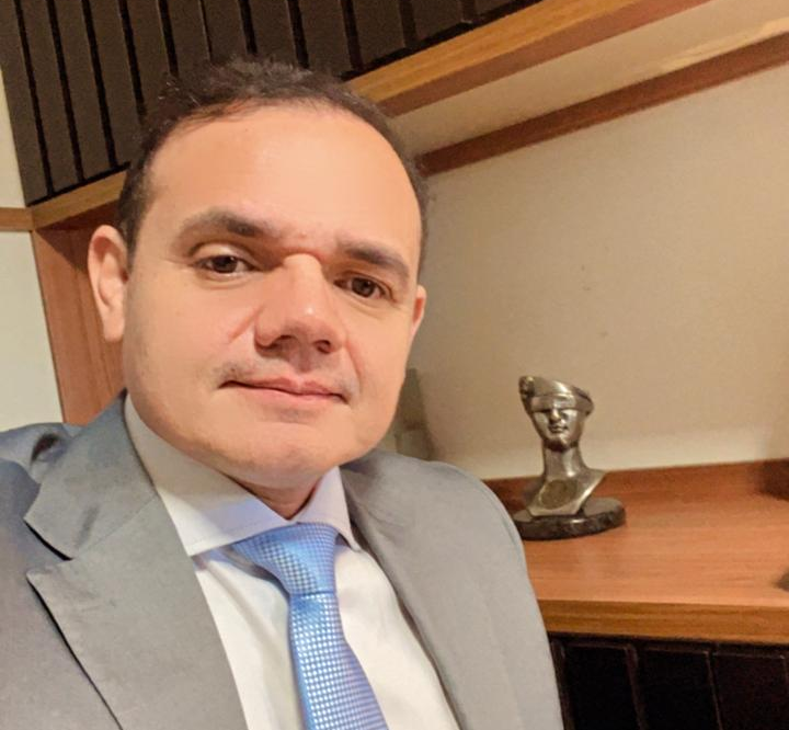 Advogado Lailson Aguiar