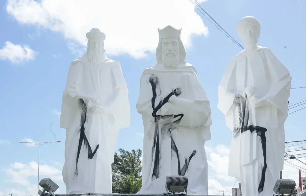 Monumento foi vandalizado pouco tempo depois de ter recebido serviços de revitalização