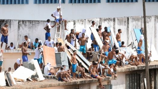 Massacre aconteceu em janeiro de 2017, quando detentos de facções rivais se confrontaram dentro da Penitenciária Estadual de Alcaçuz - Foto: Andressa Anholete/AFP