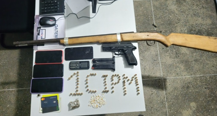 Materiais apreendidos durante a ação da polícia. Foto: Divulgação/Polícia Civil