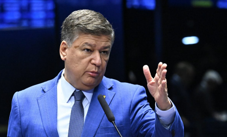Senador Carlos Vianna (Podemos - MG).