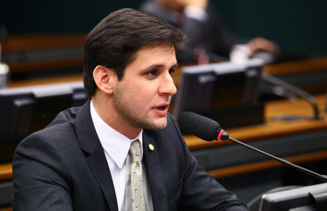 Ex-deputado Rafael Motta em atuação parlamentar.