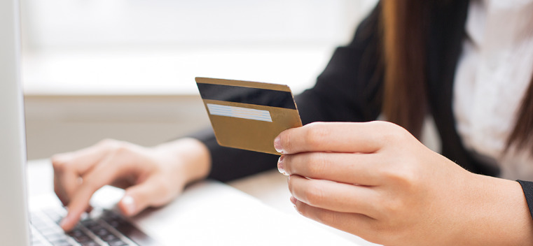 Sem acesso a meios de pagamento, cidadãos ficam impossibilitados de realizar compras, quitar contas e manter despesas do dia a dia.