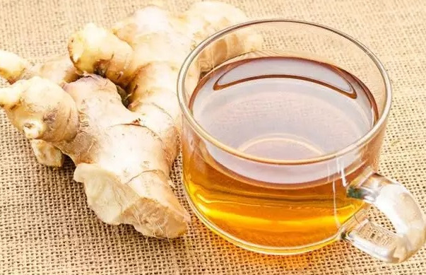 Através das propriedades anti-inflamatórias, relaxantes, antioxidantes, vasodilatadoras e anticoagulantes, a infusão ainda é capaz de proteger o coração.