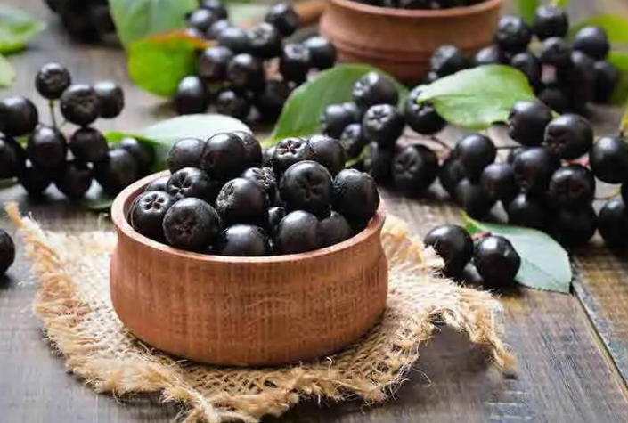 A fruta carrega em si nutrientes poderosos para contribuir com a saúde.