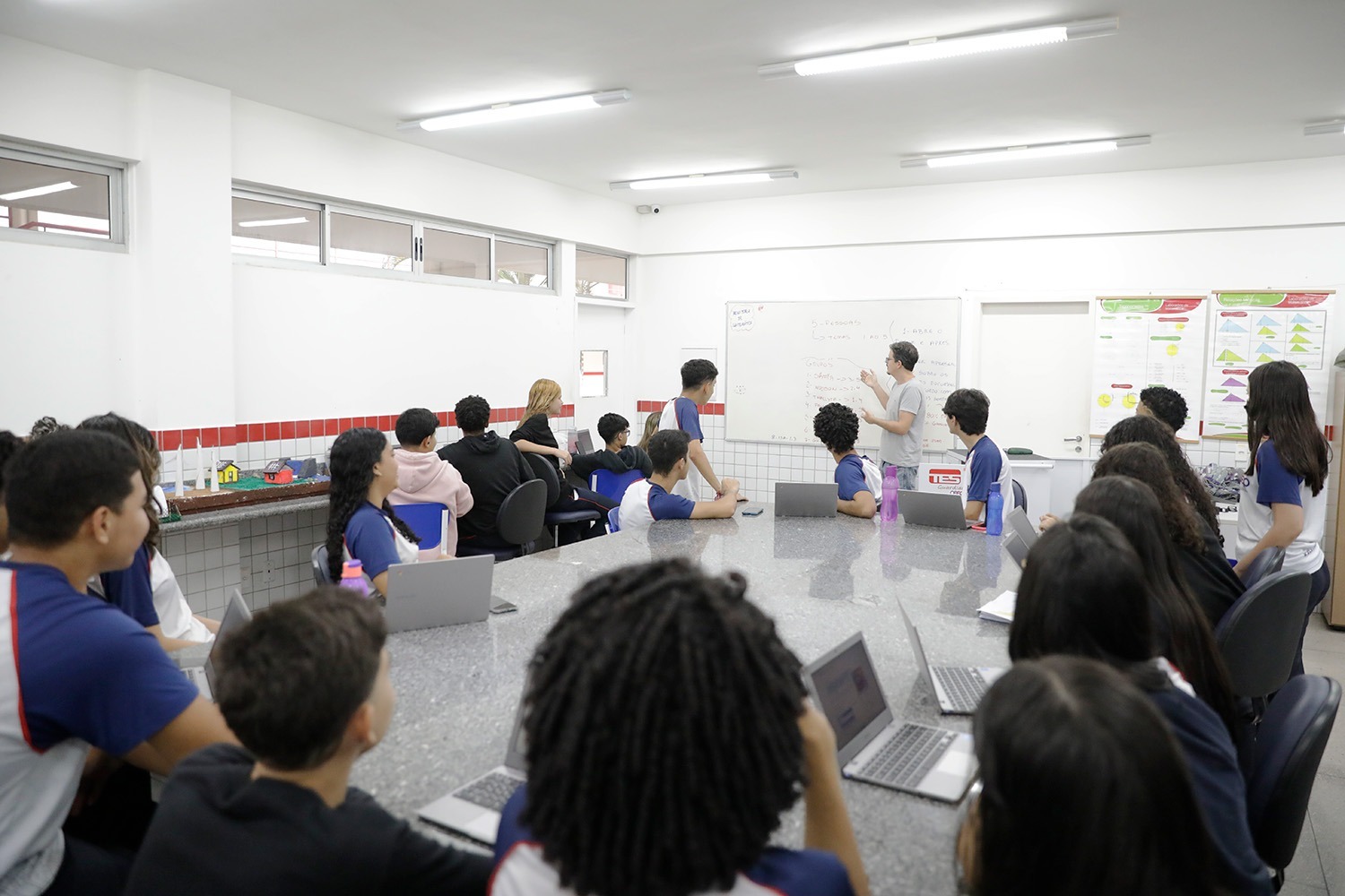 Mais de 30 mil candidatos participaram do certame | Foto: Carmem Félix