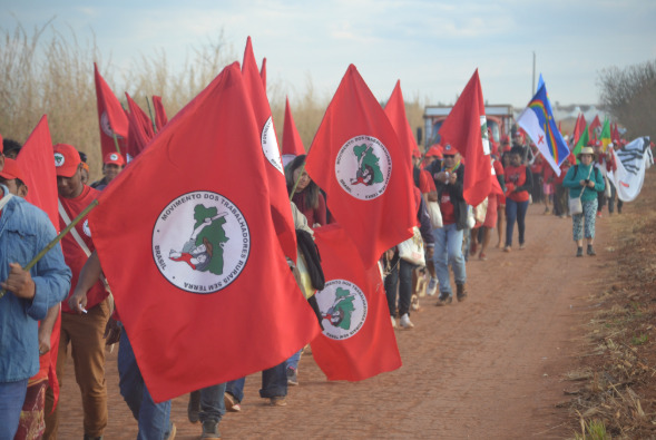 Membros do MST, Movimento dos Trabalhadores rurais sem terra. Crédito da imagem: Acervo MST.