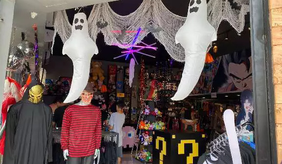 A expectativa é credenciar cerca de 200 comerciantes para a venda de artigos temáticos.